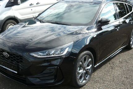 Ford Focus 13.000 km 24.990 € Freisen 66629