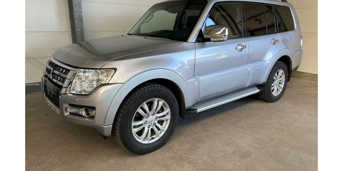 Mitsubishi Pajero 151.511 km 24.980 &euro; Stuhr 28816