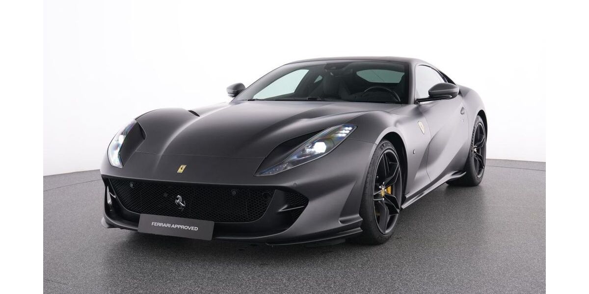 Ferrari 812 10.677 km 328.885 &euro; Meerbusch 40667