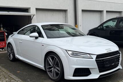 Audi TT 128.000 km 21.000 &euro; Rielasingen 78239