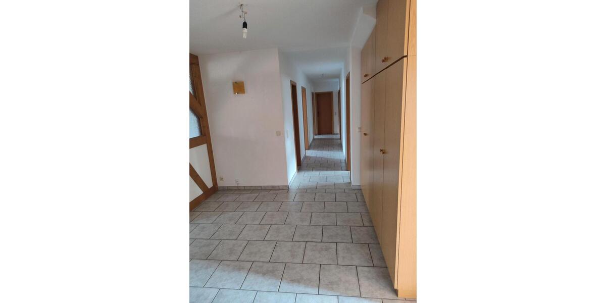 Etagenwohnung Tann (Rhön) - 5 Zimmer, 150 m&sup2;, 800&euro; | Angebot:25902131