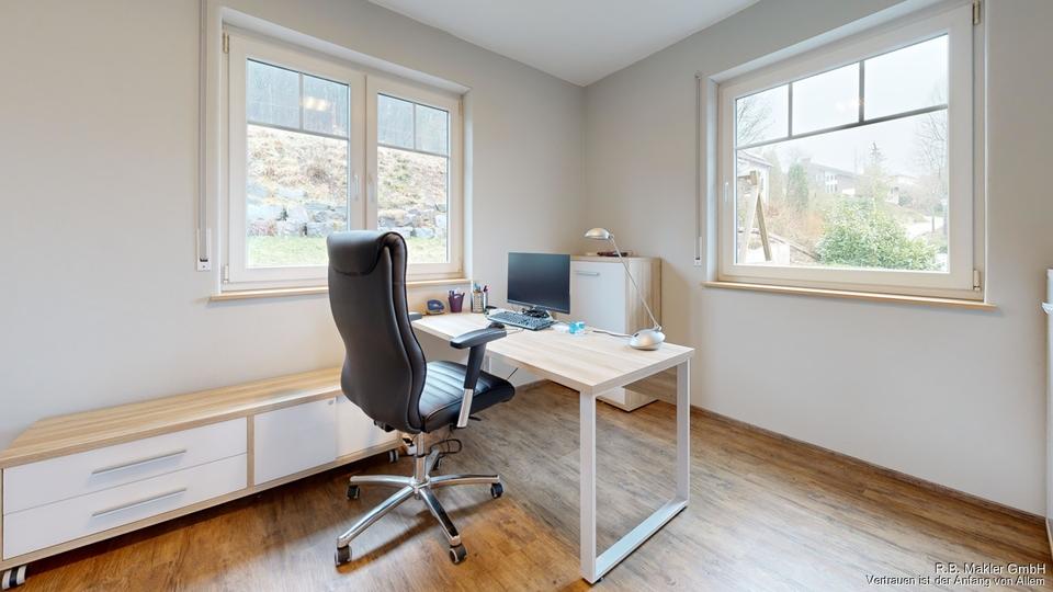 Einfamilienhaus Plettenberg - 6 Zimmer, 176 m&sup2;, 1.980&euro; | Angebot:26084660