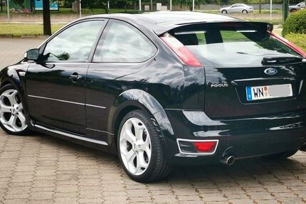 Ford Focus 106.500 km 9.450 &euro; Heilbronn 74074