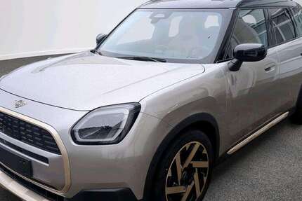 Mini Countryman E 1.902 km 38.621 &euro; München 80788