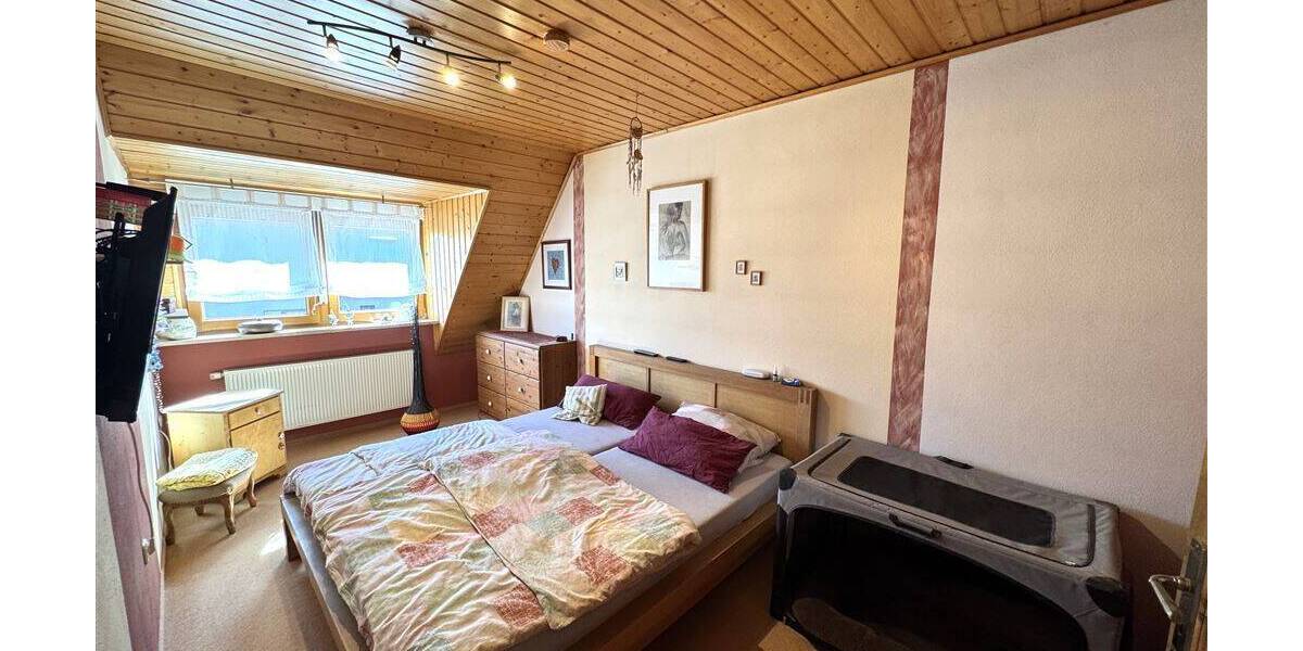 Mehrfamilienhaus, Wohnhaus Leutershausen - 8 Zimmer, 205 m&sup2;, 429.000&euro; | Angebot:26417545
