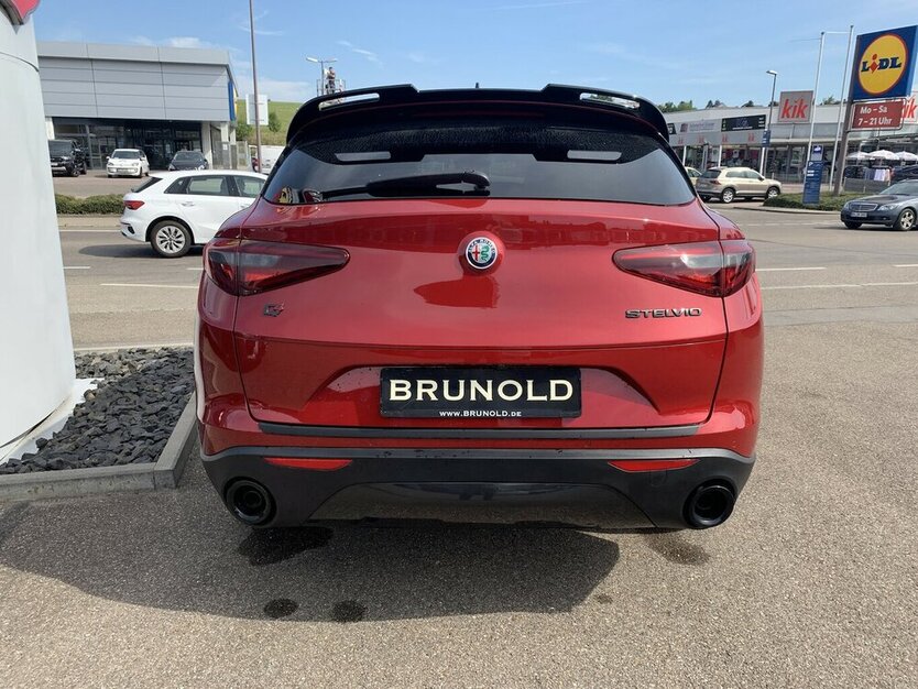 Alfa Romeo Stelvio 2.2 B-Tech Q4 Automatik Leder NAVI 89.984 km 29.900 € Backnang, 71522