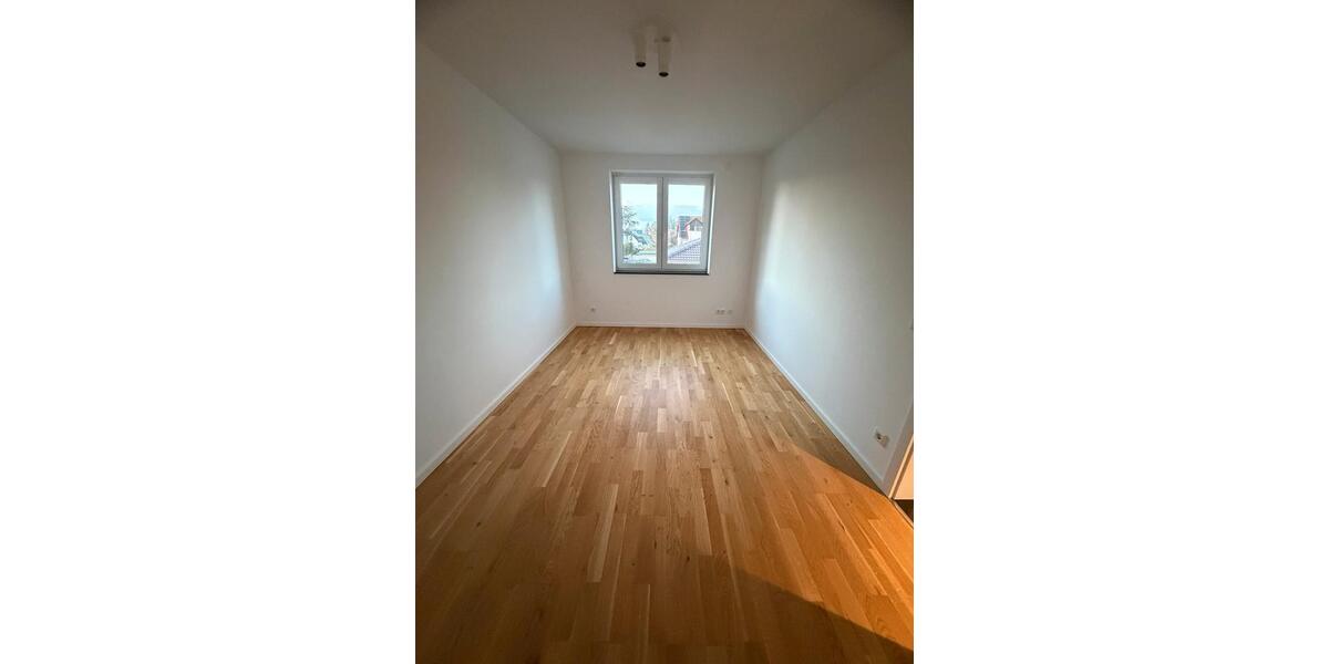 Reihenhaus Troisdorf - 5 Zimmer, 155 m&sup2;, 2.090&euro; | Angebot:25926282