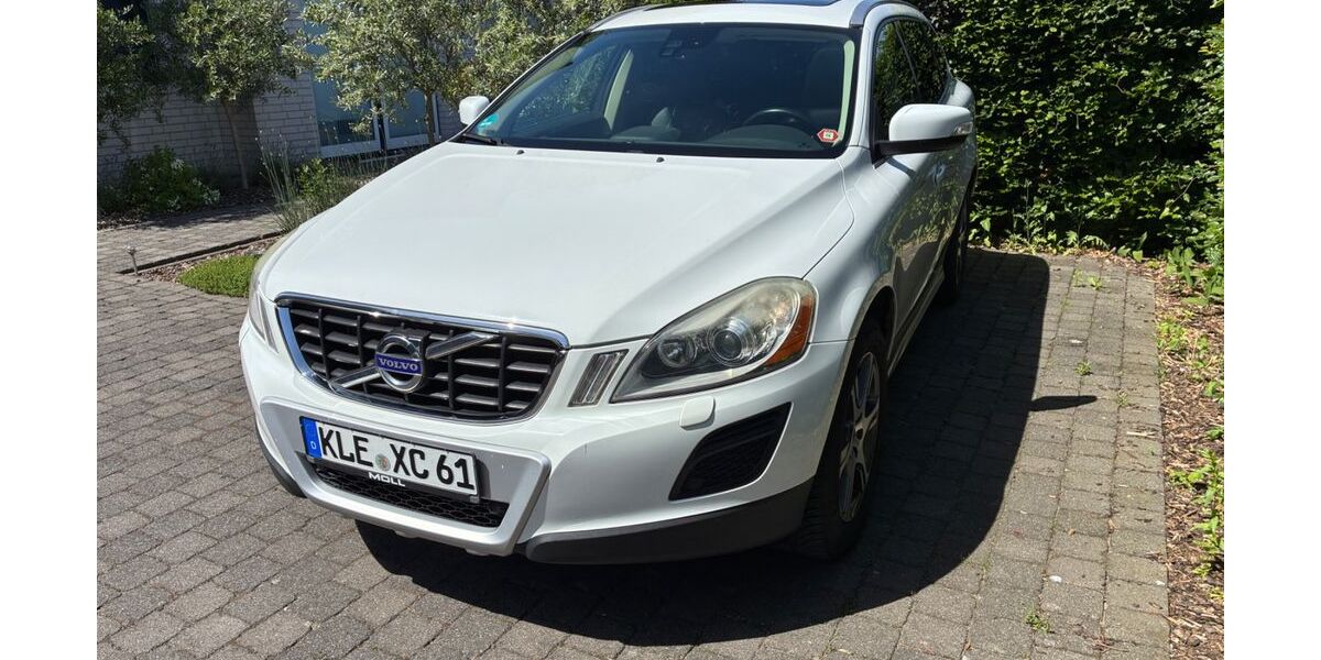 Volvo XC60 279.000 km 8.450 &euro; Emmerich 46446