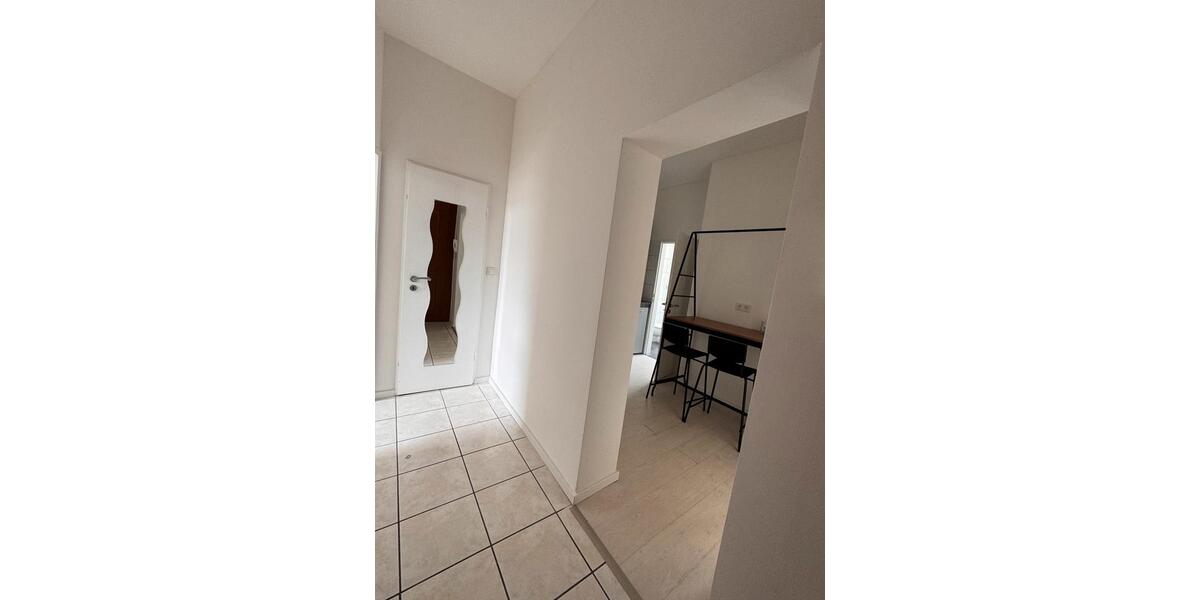 Wohnen auf Zeit Köln Ehrenfeld - 17 Zimmer, 28 m&sup2;, 790&euro; | Angebot:26397445