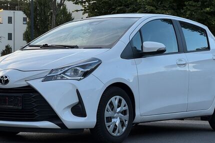 Toyota Yaris 90.848 km 12.990 &euro; Berlin 14195
