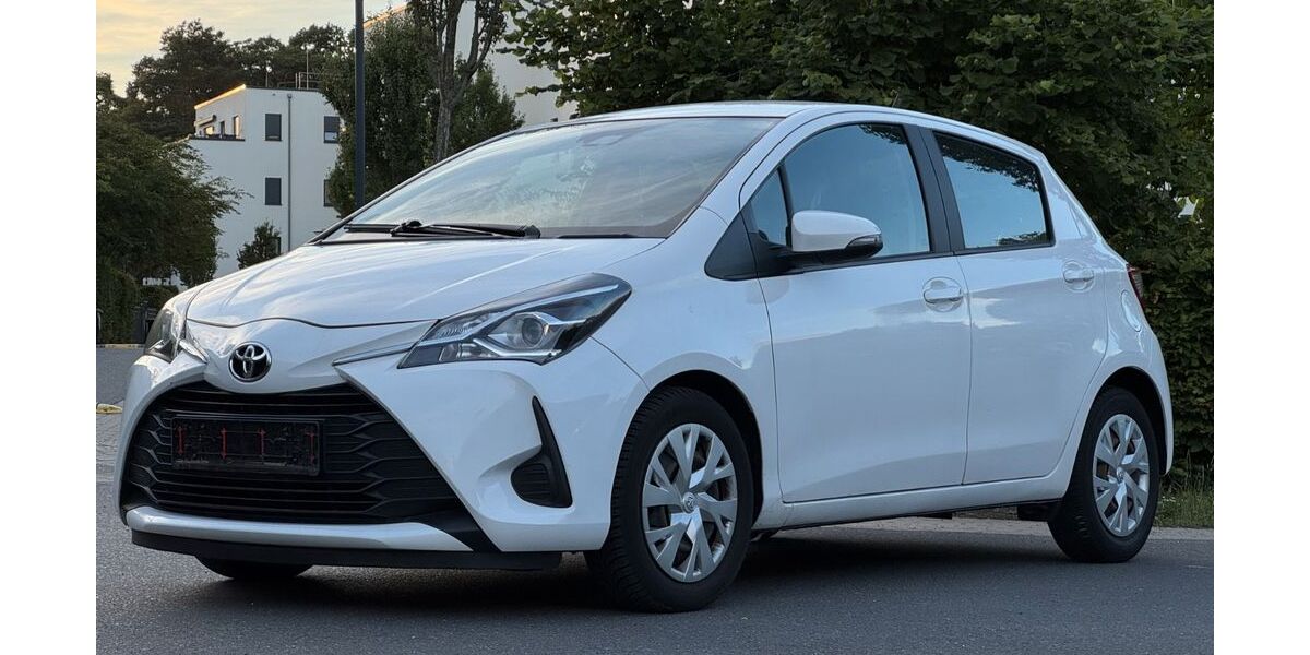 Toyota Yaris 90.848 km 12.990 &euro; Berlin 14195