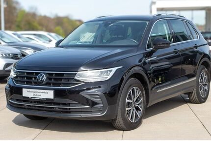 VW Tiguan 67.136 km 25.330 &euro; Stuttgart-Wangen 70188
