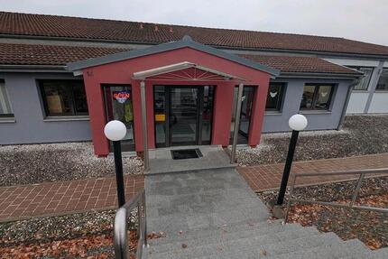 Gewerbeobjekt Hallstadt - 2.200&euro; | Angebot:25884374