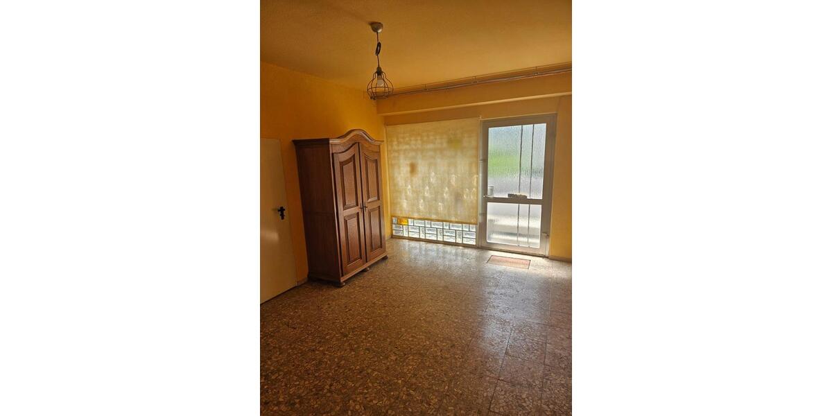 Einfamilienhaus Wallerfangen - 15 Zimmer, 250 m&sup2;, 275.000&euro; | Angebot:26888785