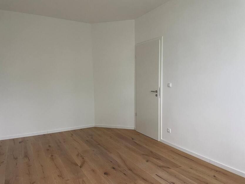 Großzügig Wohnen in hochwertig sanierter Etage im Zentrum von FalkensteinV. 5 zimmer