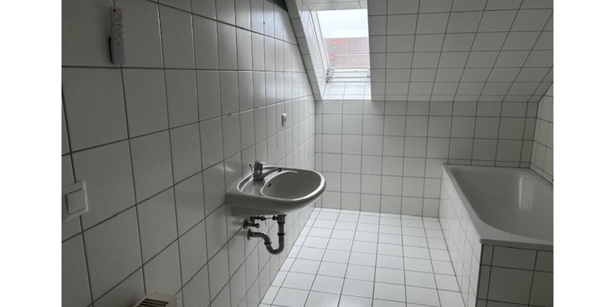Dachgeschoßwohnung Treuenbrietzen - 2 Zimmer, 62 m&sup2;, 480&euro; | Angebot:25253121