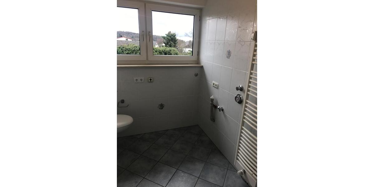 Etagenwohnung Korbach - 6 Zimmer, 125 m&sup2;, 249.000&euro; | Angebot:26762549