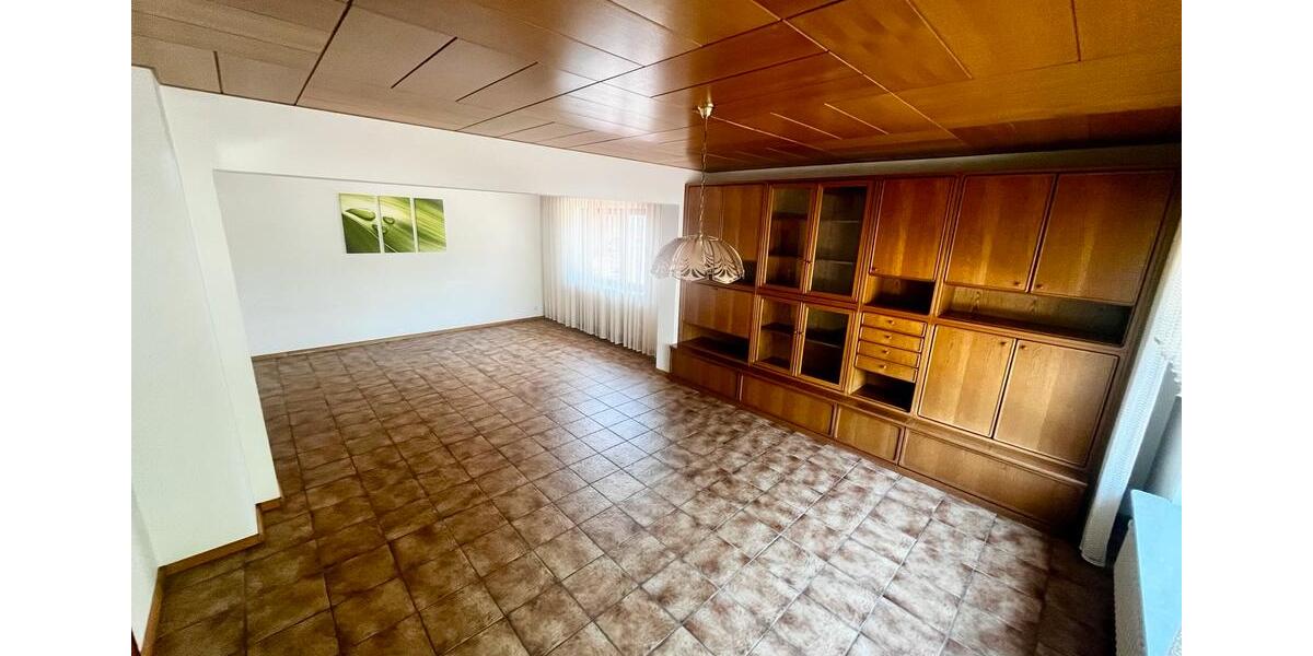 Einfamilienhaus Kirkel - 9 Zimmer, 170 m&sup2;, 250.000&euro; | Angebot:26806876