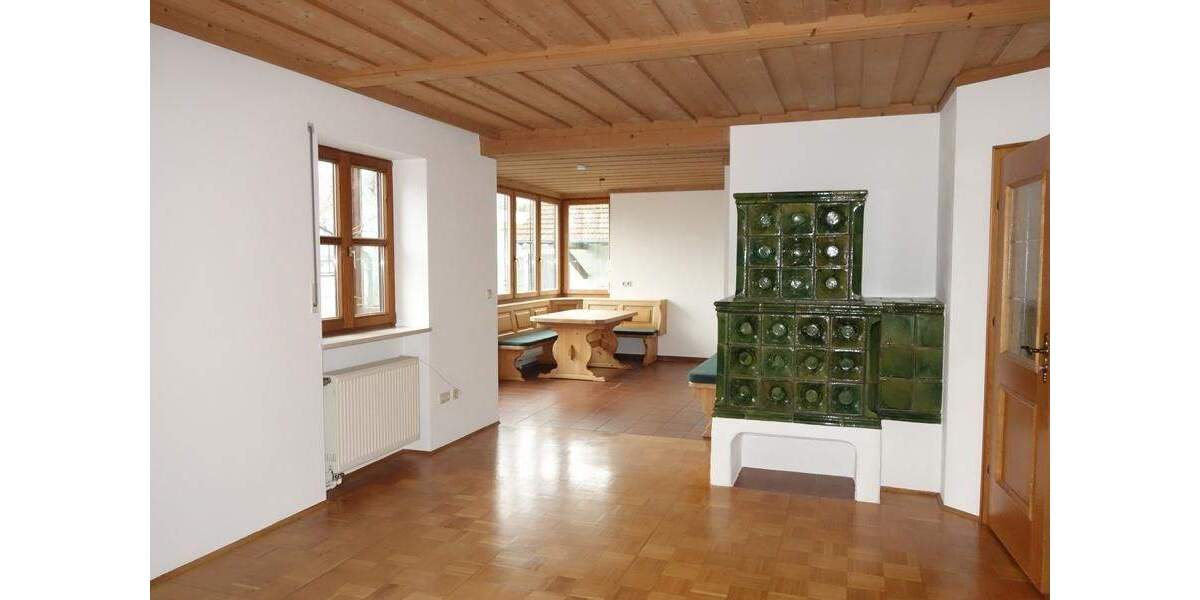 Doppelhaushälfte Laberweinting - 4 Zimmer, 163 m&sup2;, 1.000&euro; | Angebot:25731125