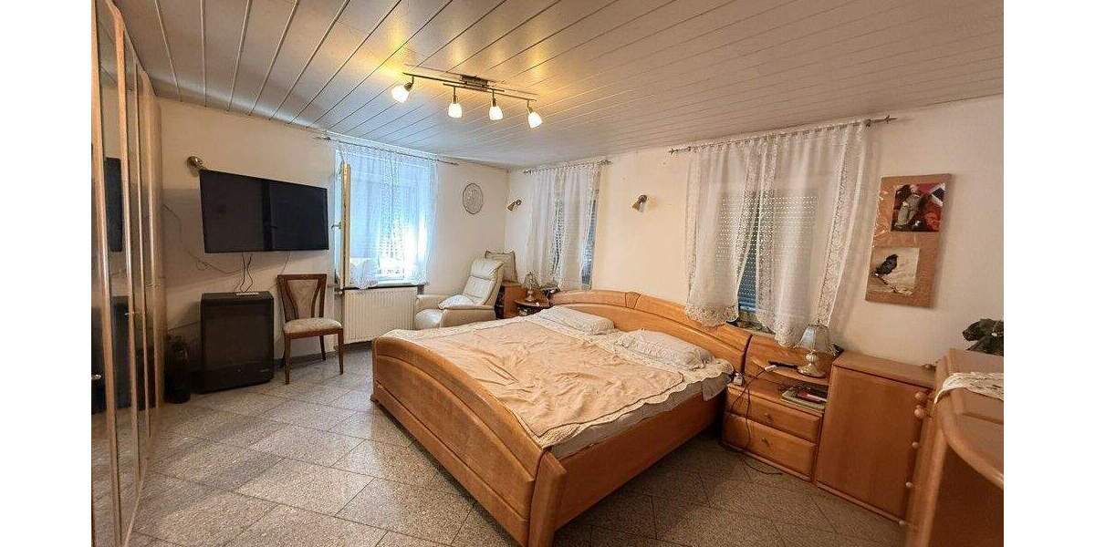 Einfamilienhaus Schwaigern / Massenbach Massenbach - 6 Zimmer, 138 m&sup2;, 319.000&euro; | Angebot:25697221
