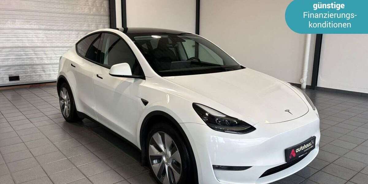 Tesla Model Y 48.869 km 35.890 &euro; Wuppertal - Barmen 42287