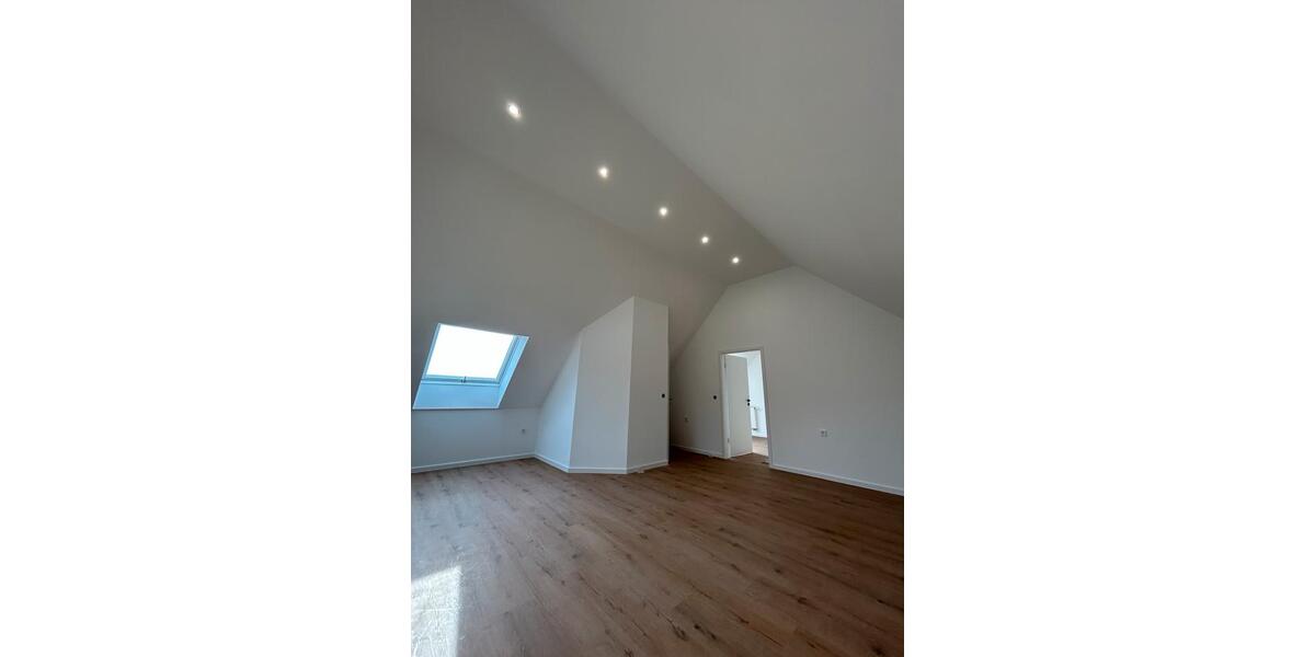 Maisonettenwohnung Bad Neustadt an der Saale - 5 Zimmer, 151 m&sup2;, 1.480&euro; | Angebot:26525646