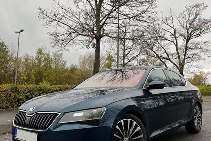 Skoda Superb 225.000 km 17.000 &euro; Wiesbaden 65187