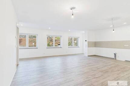 Neubau-Erstbezug mit Stil - moderne 2-Zimmer-Wohnung mit offener Wohnküche in ruhiger Lage