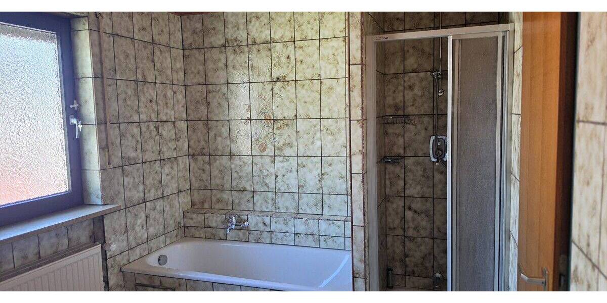Einfamilienhaus Altötting - 7 Zimmer, 144 m&sup2;, 449.000&euro; | Angebot:26929353