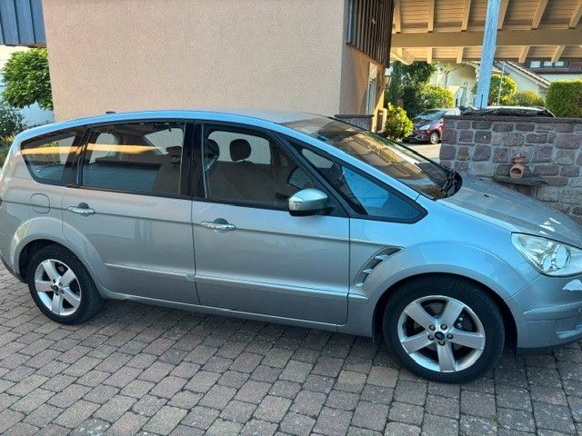 Ford S-Max 259.000 km 2.200 &euro; Karlsbad 76307