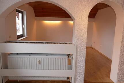 Schöllnach: 4-Zimmer Wohnung, 1.Stock 4 zimmer