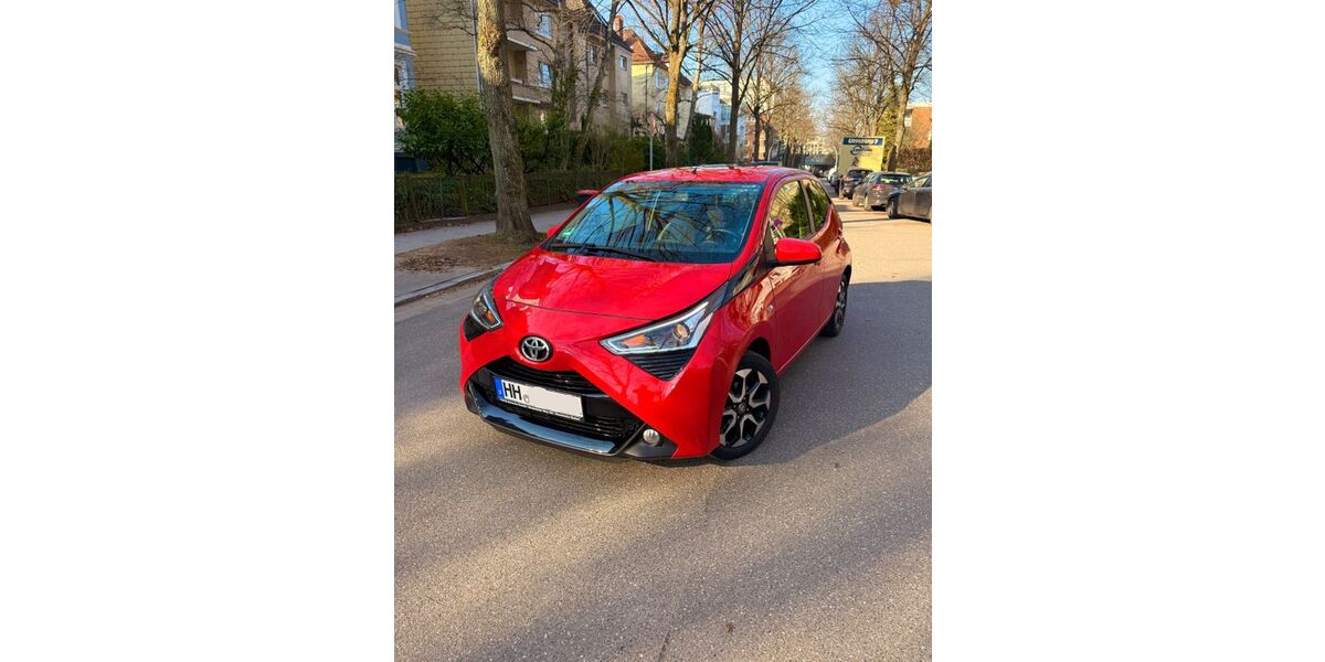 Toyota Aygo (X) 36.000 km 11.000 &euro; Hamburg 22089
