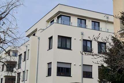 Wohnung zum Mieten in Leipzig 2.098 € 174 m² 3 zimmer