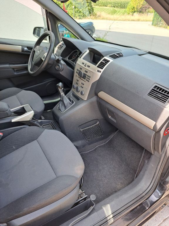 Opel Zafira 196.500 km 2.400 € Alberzell 85302