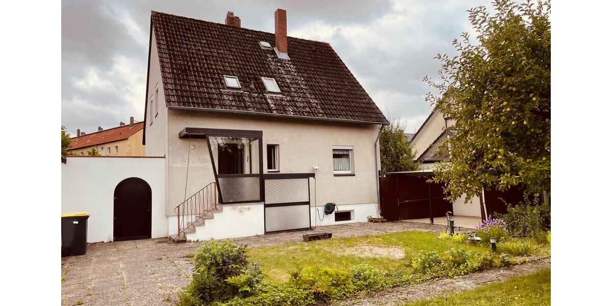 Einfamilienhaus Sickte - 6 Zimmer, 110 m&sup2;, 345.000&euro; | Angebot:27096897