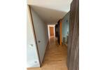Stilvolle 4-Zimmer Garten-Wohnung mit Einbauküche und Tiefgarage