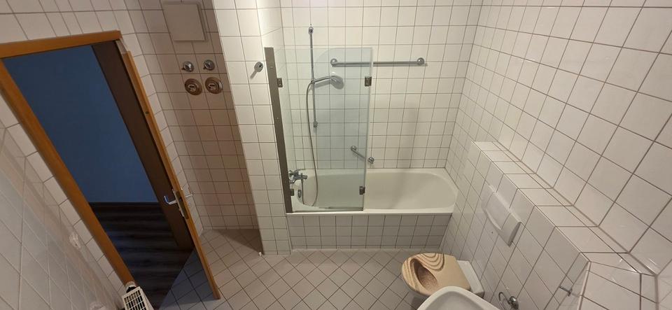 Etagenwohnung Schkeuditz - 3 Zimmer, 83 m&sup2;, 187.000&euro; | Angebot:27714165