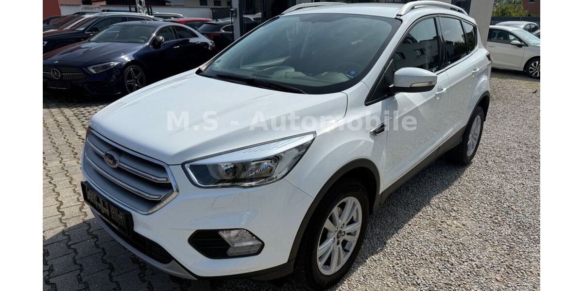 Ford Kuga 64.984 km 13.980 &euro; Cham 93413