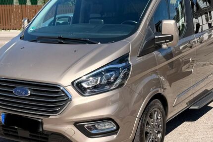 Ford Tourneo Custom 200.000 km 19.900 &euro; München 81827