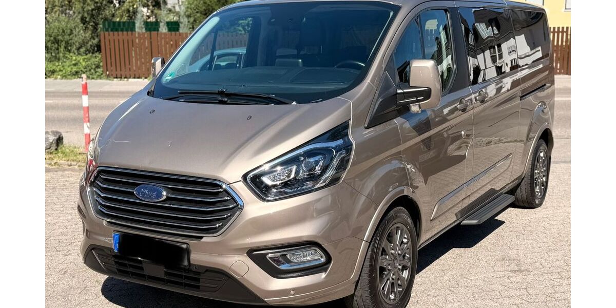 Ford Tourneo Custom 200.000 km 19.900 &euro; München 81827