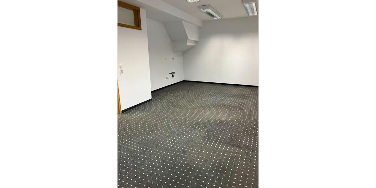 Etagenwohnung Heppenheim (Bergstraße) - 2 Zimmer, 87 m&sup2;, 916&euro; | Angebot:17741995