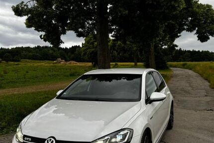 VW Golf 174.500 km 14.600 &euro; Lauter-Bernsbach 08315