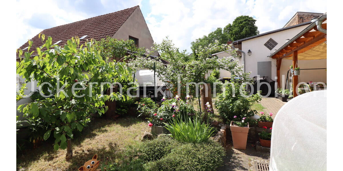 Mehrfamilienhaus, Wohnhaus Lychen - 7 Zimmer, 194 m&sup2;, 298.000&euro; | Angebot:25747638