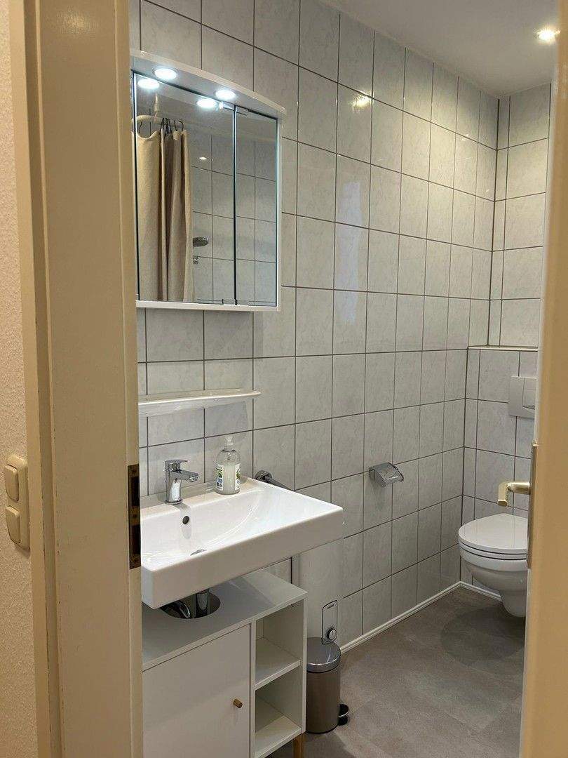 Möblierte 2-Zimmer-Wohnung (40?qm) in Krefeld - zentral & modern 2 zimmer