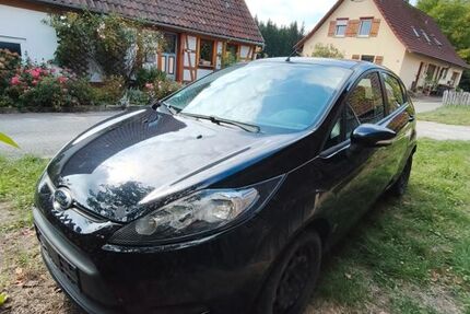 Ford Fiesta 128.000 km 1.999 &euro; Gschwend 74417