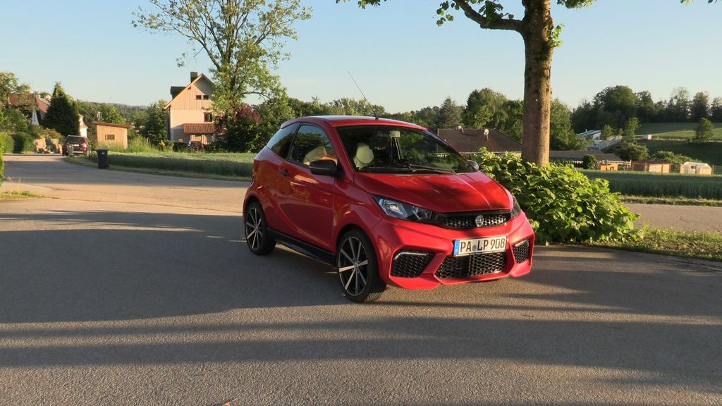 Aixam Coupé 14.700 km 16.990 &euro; Hauzenberg 94051
