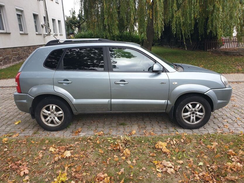 Hyundai TUCSON 311.000 km 2.000 € Belgershain 04683