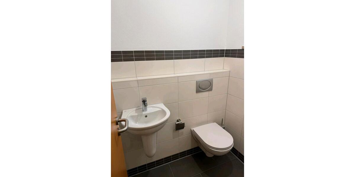 Reihenhaus Ingolstadt Münchener Straße - 6 Zimmer, 124 m&sup2;, 640.000&euro; | Angebot:27093191