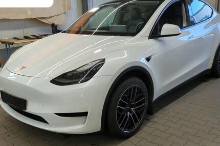 Tesla Model Y 62.328 km 32.900 &euro; Steinbach-Hallenberg OT Herges-Hallenberg 98587