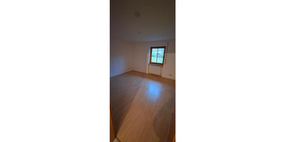Erdgeschoßwohnung Arrach - 6 Zimmer, 120 m&sup2;, 700&euro; | Angebot:26680178